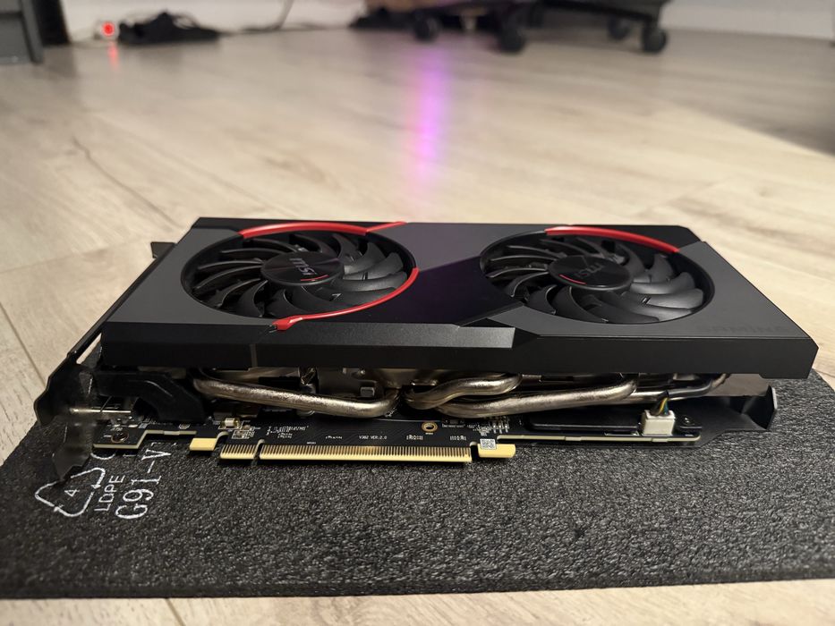 Karta graficzna AMD Rx Radeon 5500 xt 8 GB