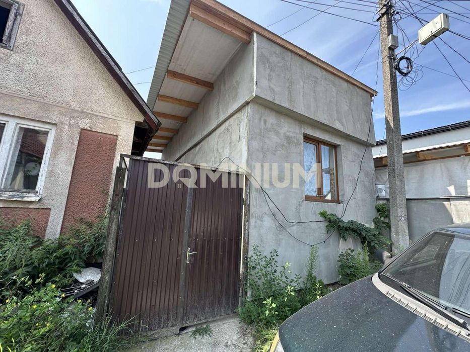 Продається  будинок  в м.Тячів