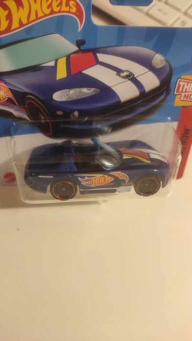 Hot Wheels Dodge Viper RT/10 nowy