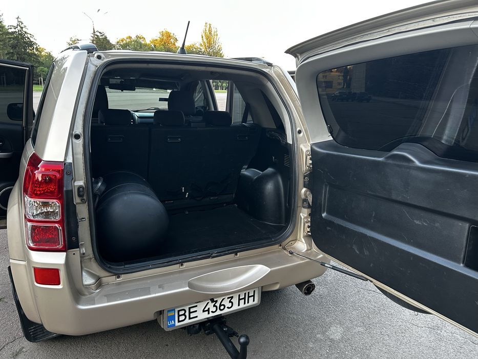 SUZUKI Grand Vitara Сузукі Гранд Вітара з ГАЗом