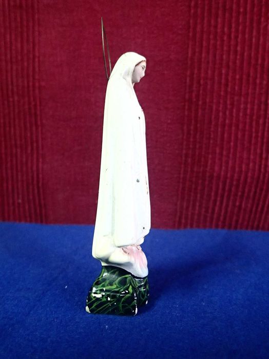 Peça religiosa em cerâmica