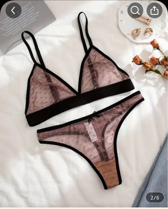 Женское белье комплект ( бюсгалтер и трусики ).