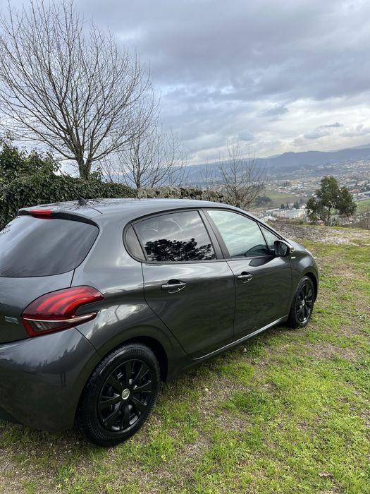 Peugeot 208 1.2 pure tech urban soul