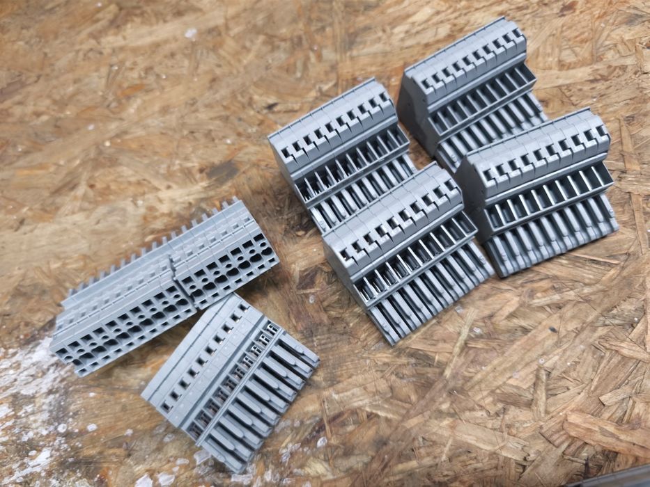 Złaczki spreżynowe wago na szynę din