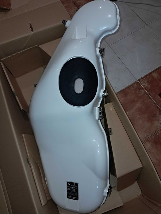 Saxofone E-sax mute system