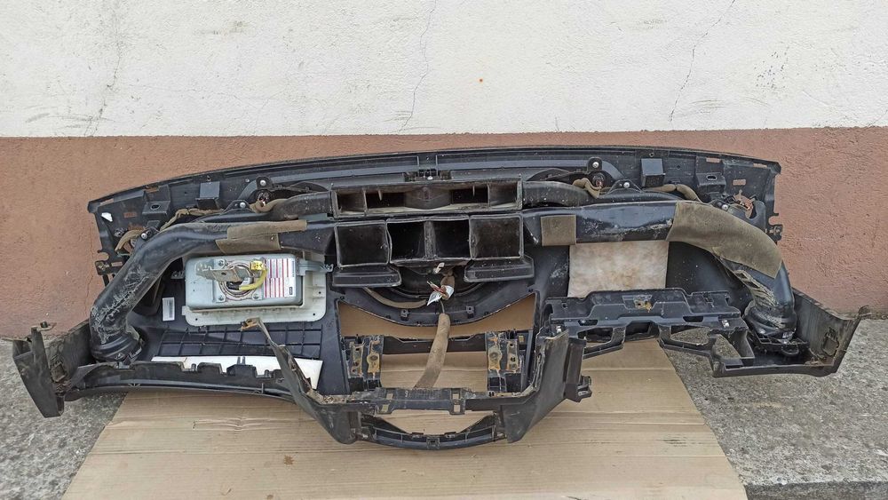 Nissan Navara D23 2014- deska konsola poduszki airbag pasy