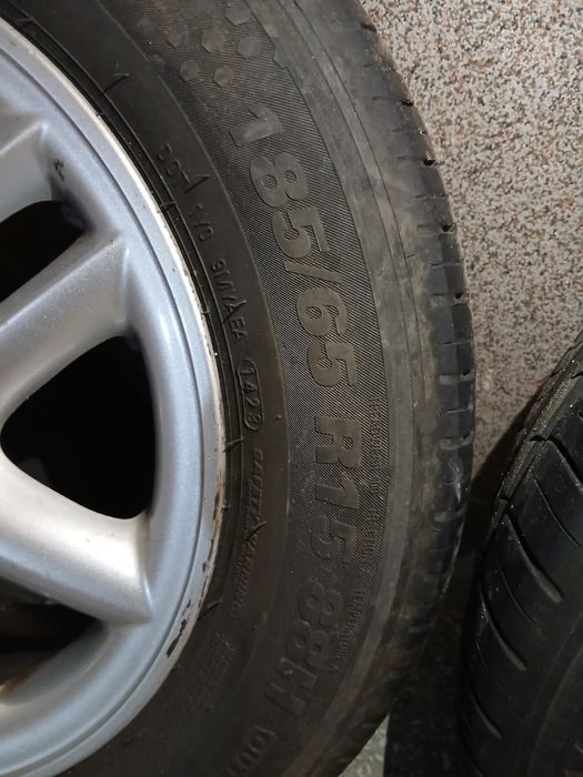 Komplet kół opony letnie Renault