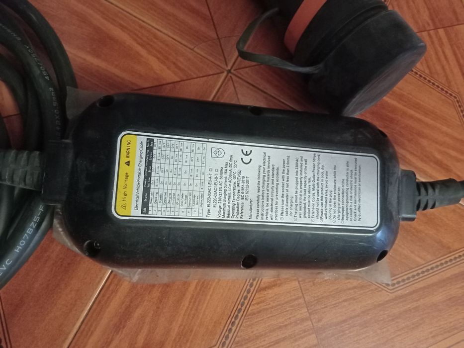 Carregador carro eléctrico 220v