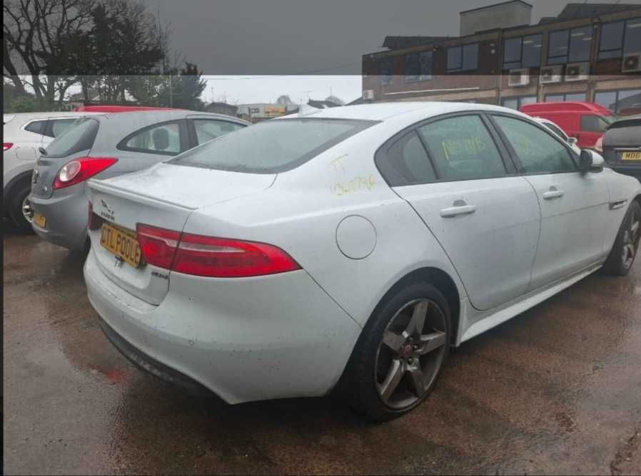 Jaguar xe 2.0 diesel R-sport