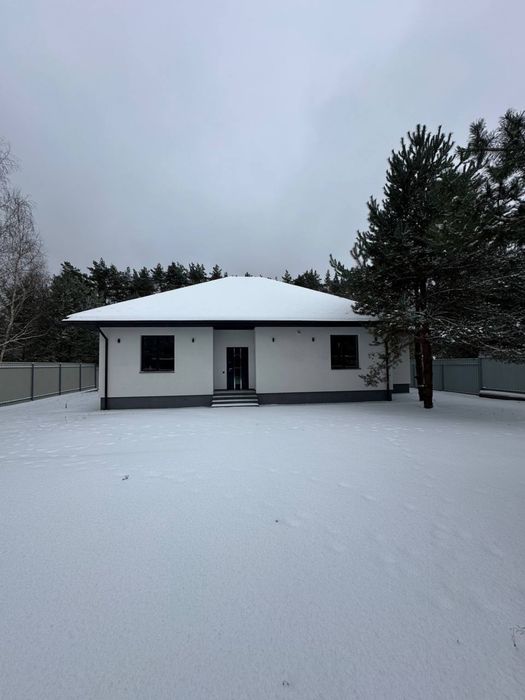 Будинок 15 хв від Києва з Ремонтом на 14 сотках землі.