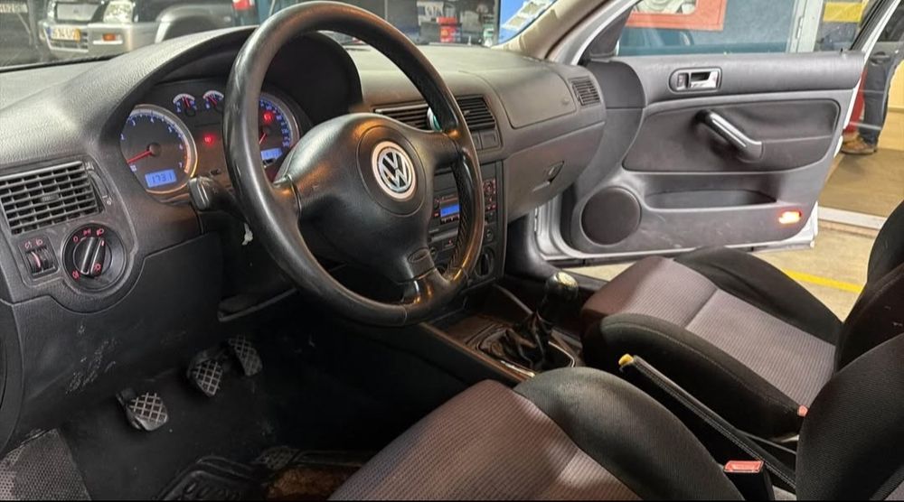 Golf IV 1.4 gasolina