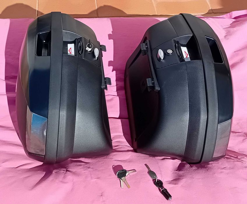 Malas Laterais GIVI V35 Tech Monokey