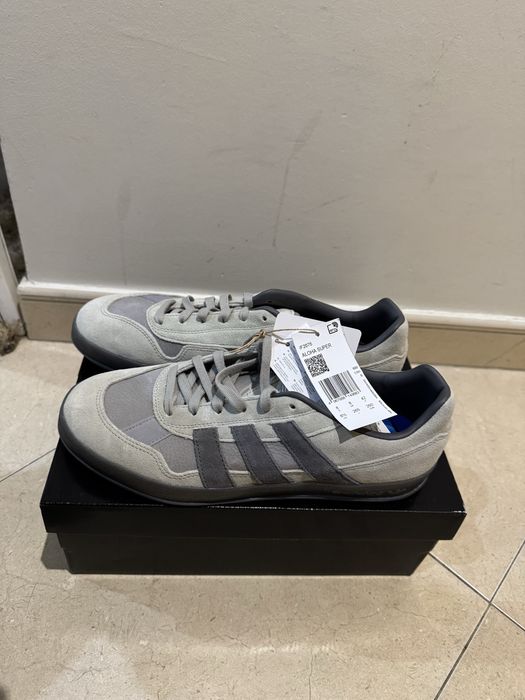 Adidas Aloha Super
