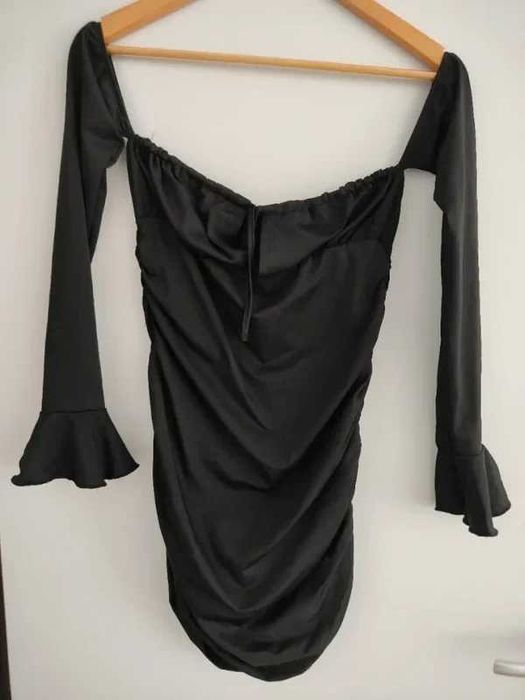 Mini Vestido Preto Shein – Drapeado com Mangas Sino – Tamanho M