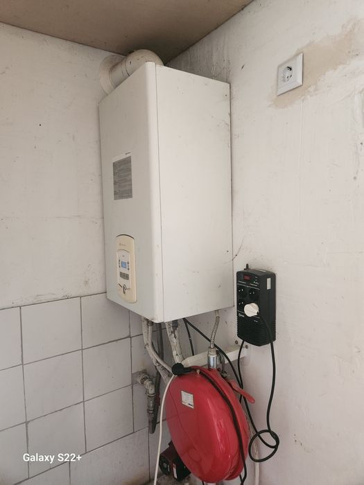 Котел газовый бу отопление работае отлично