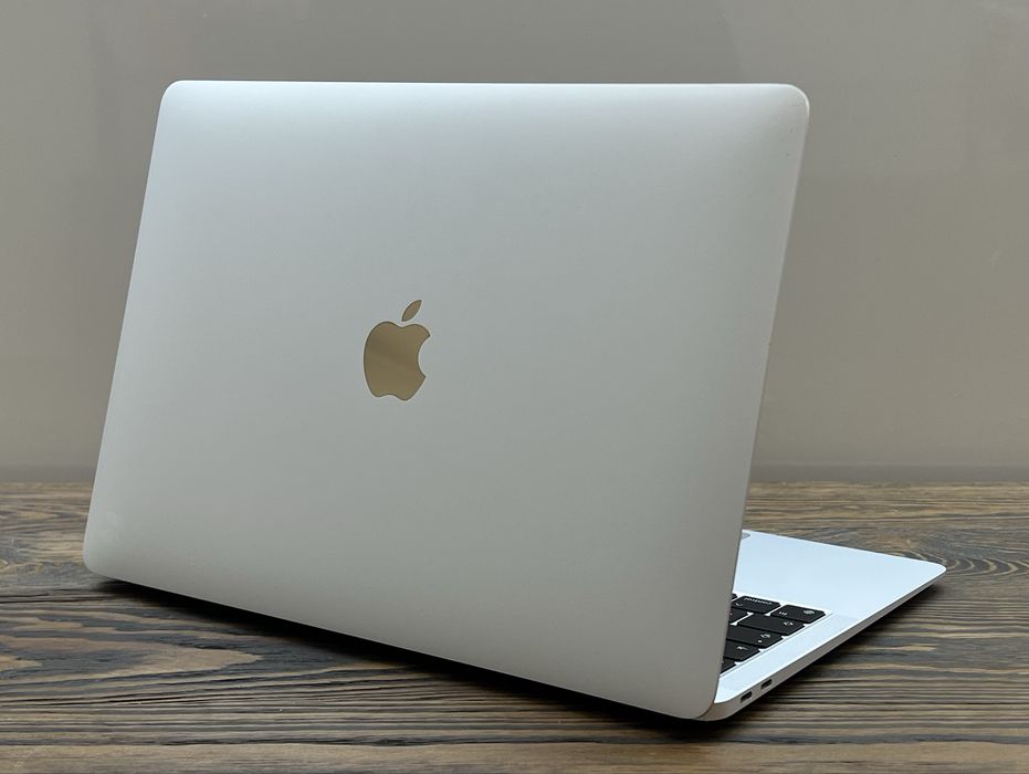 MacBook Air 13 2018 8/256 Gb Silver Магазин Гарантія