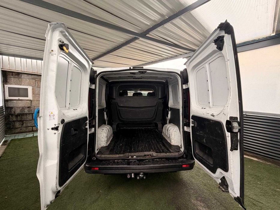 Renault Trafic 6 Lugares NACIONAL