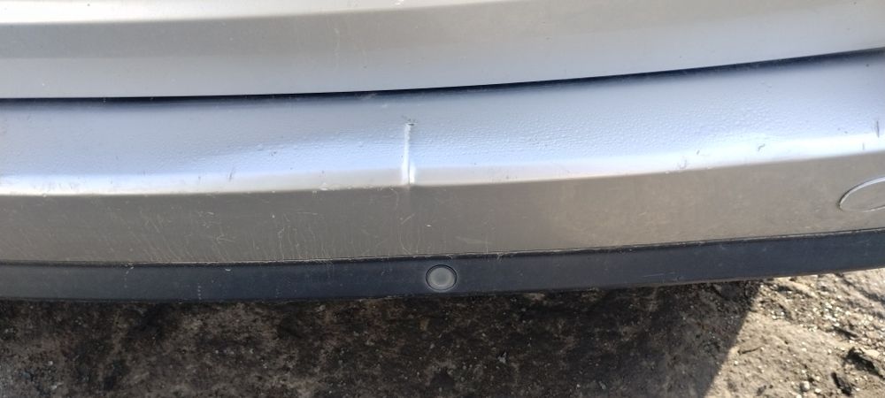 Opel Zafira b zderzak tył tylni z 157