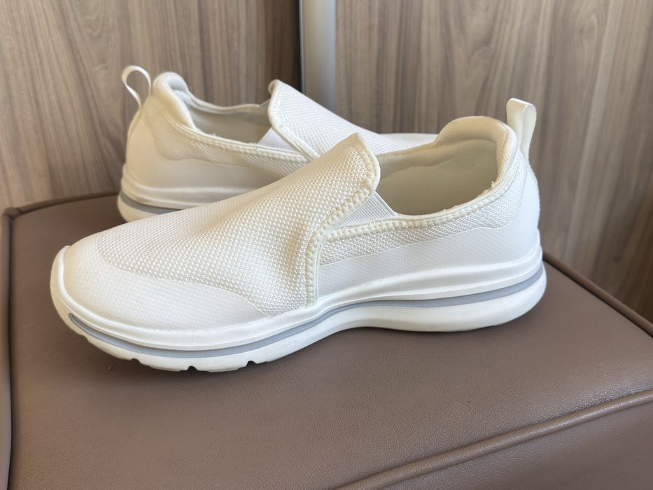 Buty męskie sportowe nowe