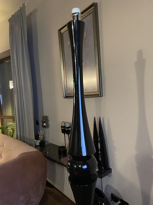 Designerska nowoczesna czarna lampa glamour