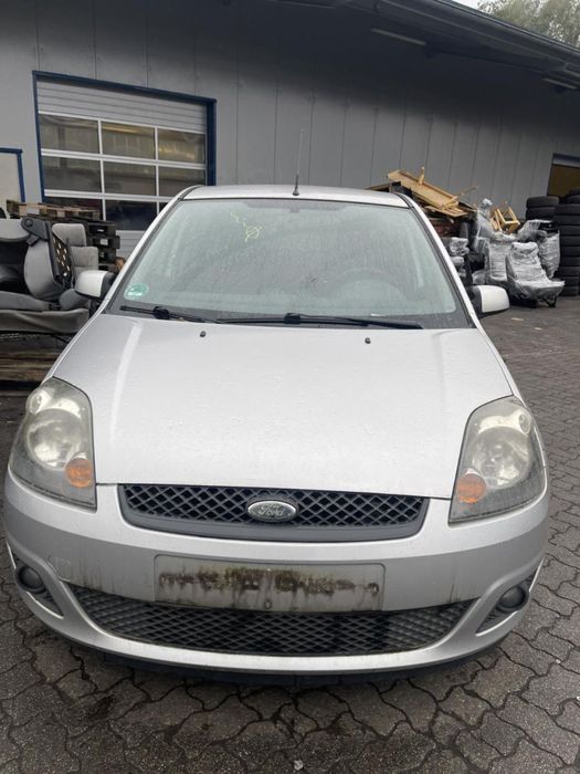 Форд фієста мк6 запчастини авторозборка