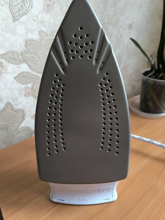Продам утюг Braun, виробництва Іспанії,майже новий