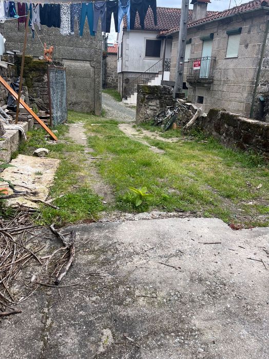 Terreno com 148m2