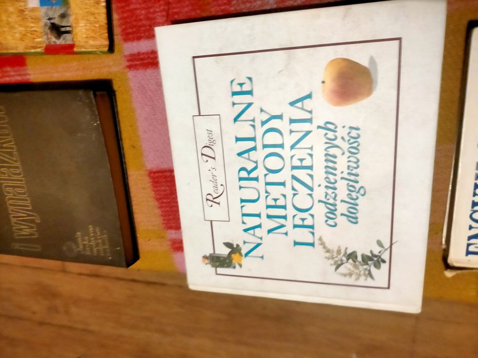 Naturalne metody leczenia i encyklopedie