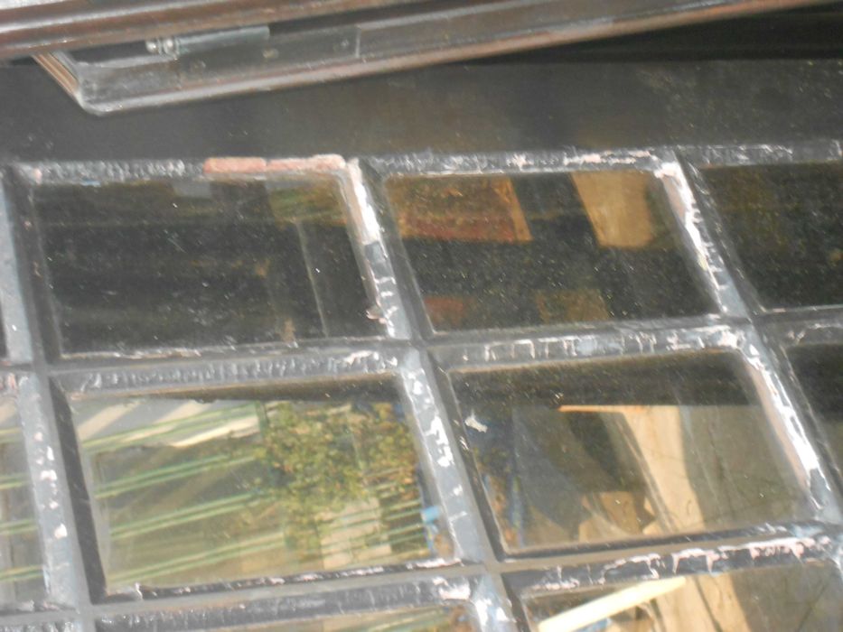 Antique solid wood windows in good condition various sizes64575279495042123