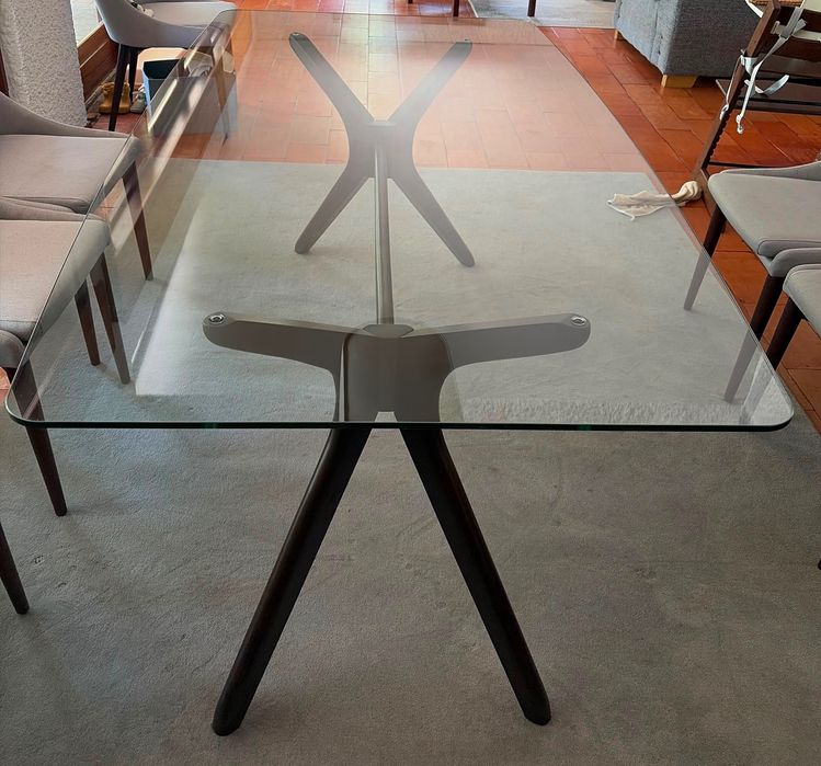 Mesa de Jantar Chicago AREA – Vidro Temperado e Madeira – Excelente Estado