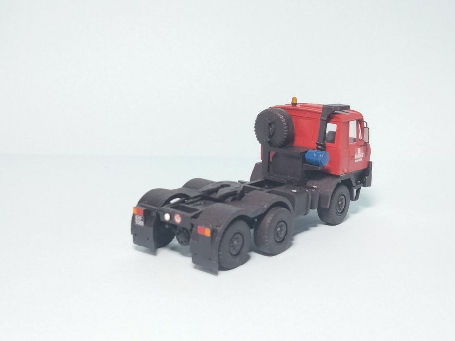 TATRA 815 Ciągnik siodłowy 1:87