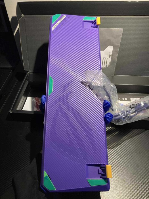 Asus ROG Strix RX Blue switch Evangelion Eva-01