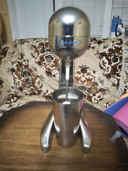 Міксер молочний електричний