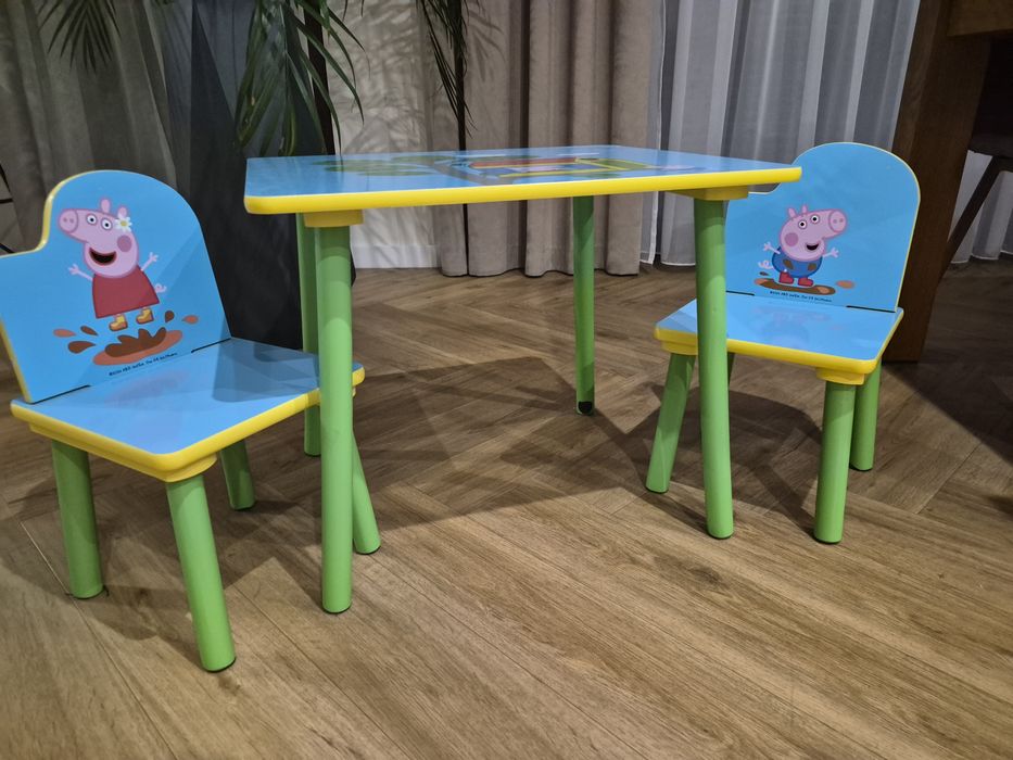 Stolik i krzesełka dla dzieci 3 elementy Świnka Peppa 50x59x48 cm