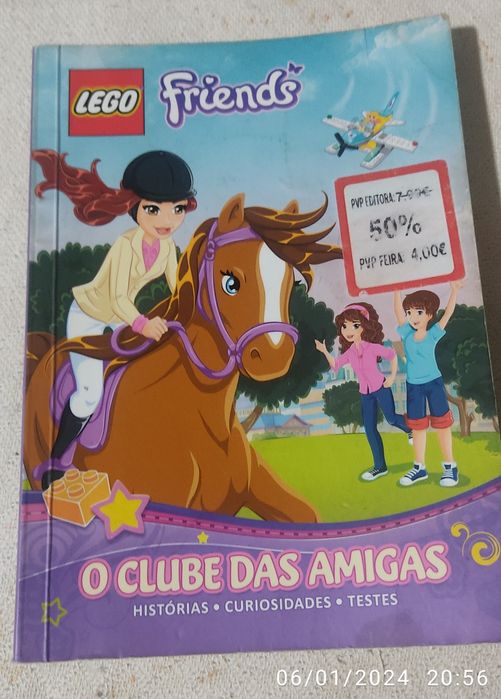 Vários livros infantis