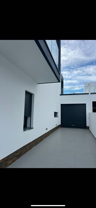 Vivenda T4 em Loures