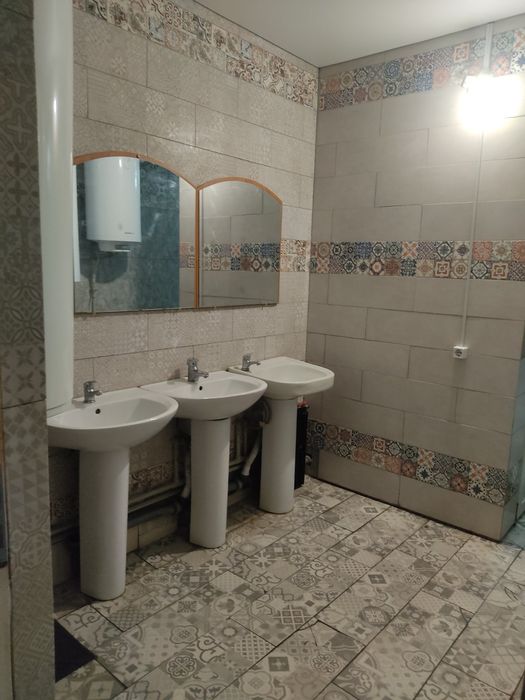 Здається кімната в гуртожитку