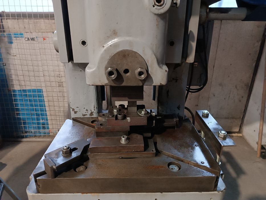 Prasa mimośrodowa 48 ton