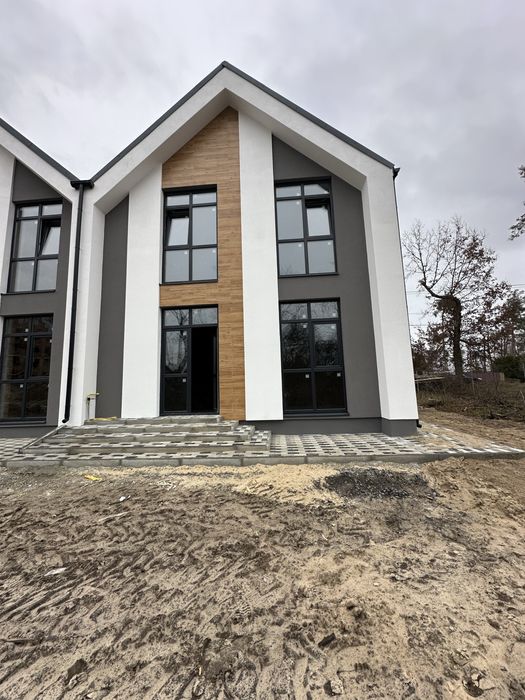 КУТОВИЙ таунхаус з ділянкою 2,6 сот. Від 70000 у.е.