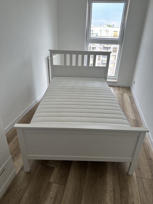 Rama łóżka Ikea Hemnes 120 cm x 200 cm z materacem w cenie