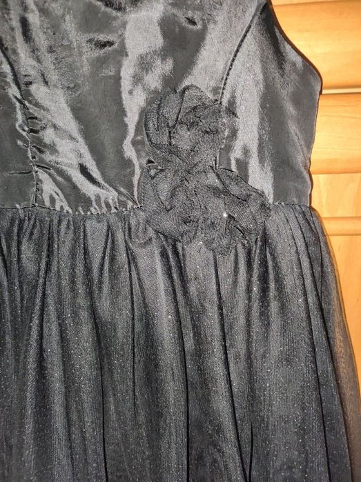 Balowa sukieneczka H&M rozm 122 stan bardzo dobry