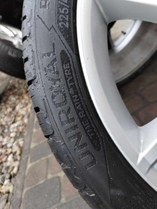 Sprzedam  letnie opony z alufelgami. kia.