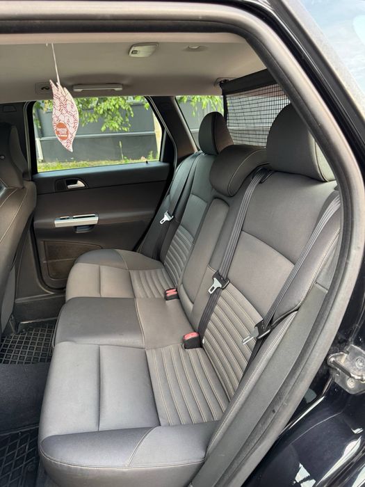 Volvo v50 2010 р