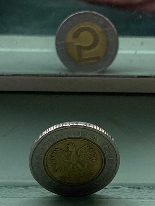 5 złotych z 1994 r. „odwrócone” o 180 stopni.