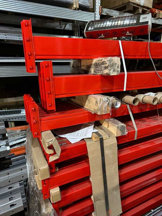 Палетні стелажі в наявності Нові та Б/В Мезонін Стелаж для шин