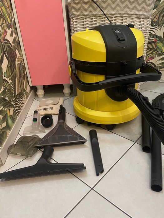 Kärcher Karcher SE 4001 z zestawem końcówek + końcówka do prania tapicerki