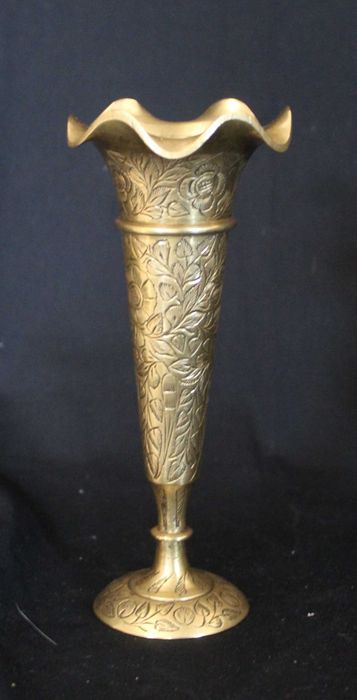 3 Jarras de latão da India, artesanato vintage