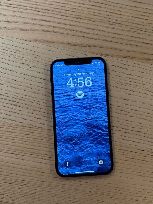 iPhone 12 Pro como novo