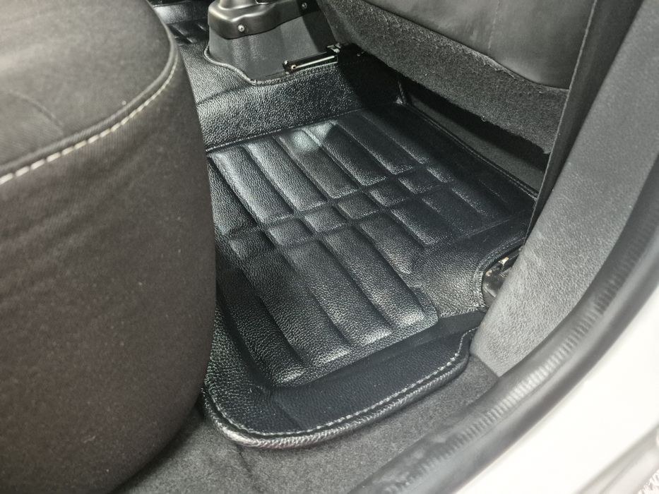 Килимки 5D Renault Logan ІІ с 2013 р.