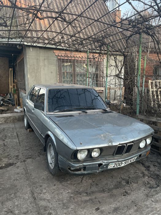Продаж BMW E28 525e